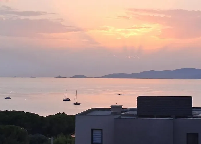 Les Rivages De Stagnola - Vue Et Plages A Pied * Pietrosella